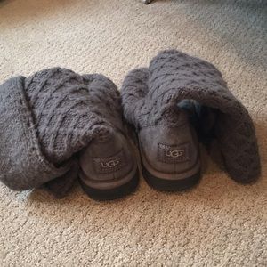Knit gray Uggs